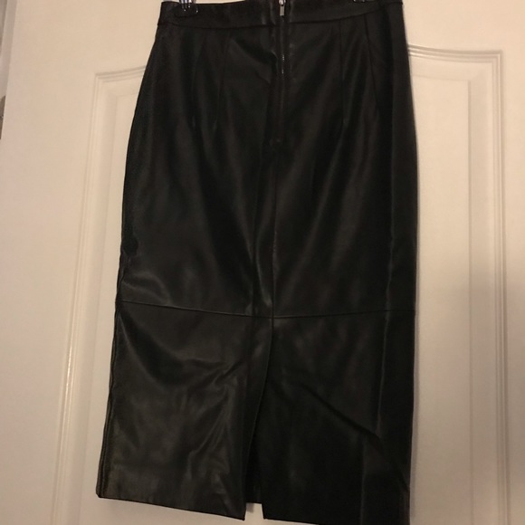 Faux leather pencil skirt. - Picture 3 of 3